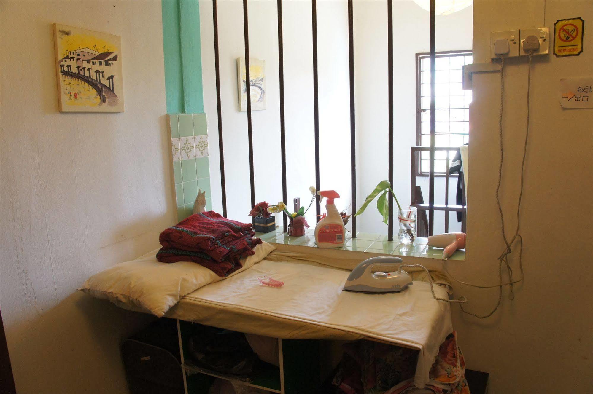 The Jiong House Hostel Malacca Exterior photo